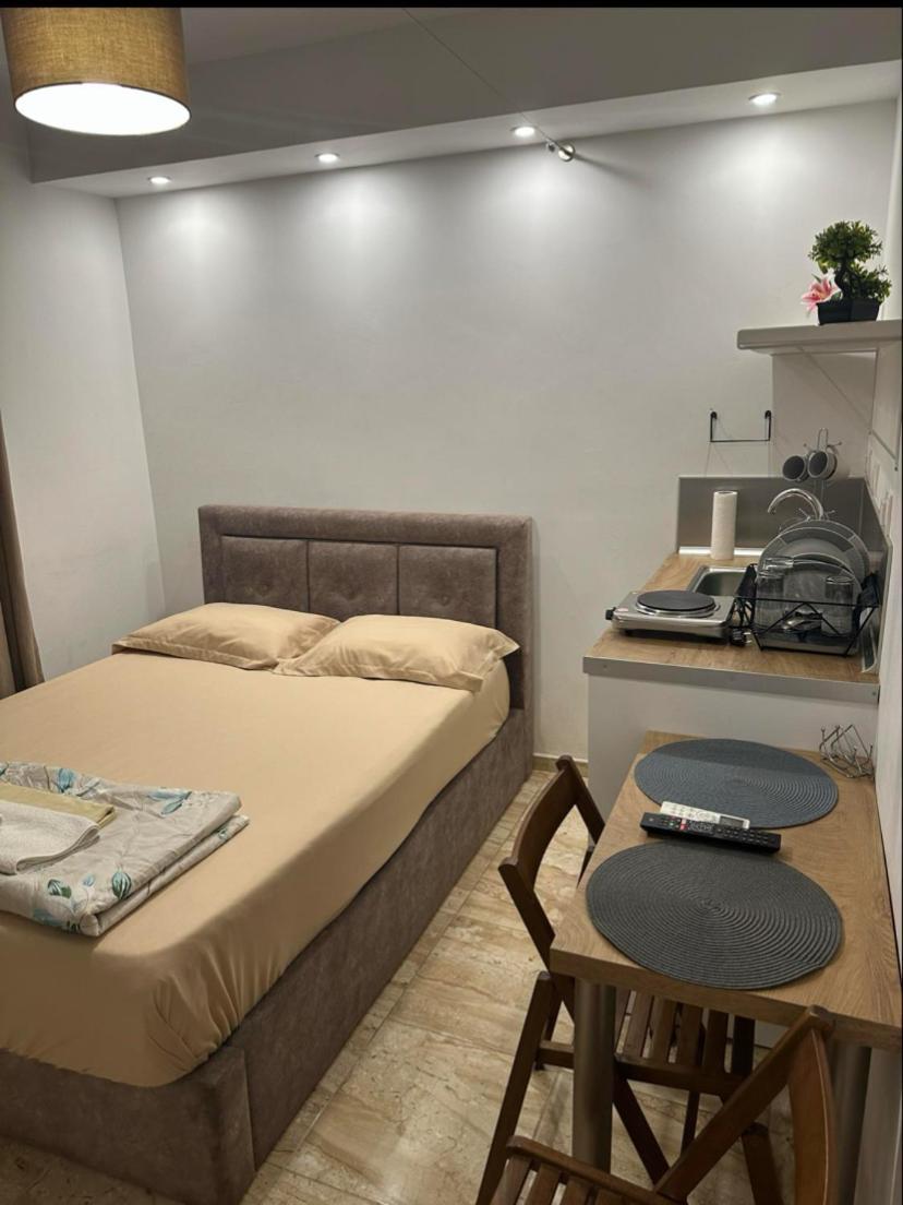 Dimitris Center Apartment Tesalonika Bagian luar foto
